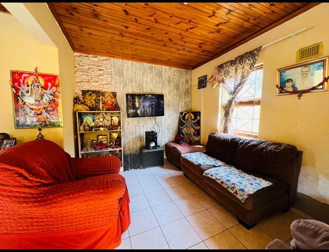 3 BEDROOM HOUSE FOR SALE IN HILLGROVE